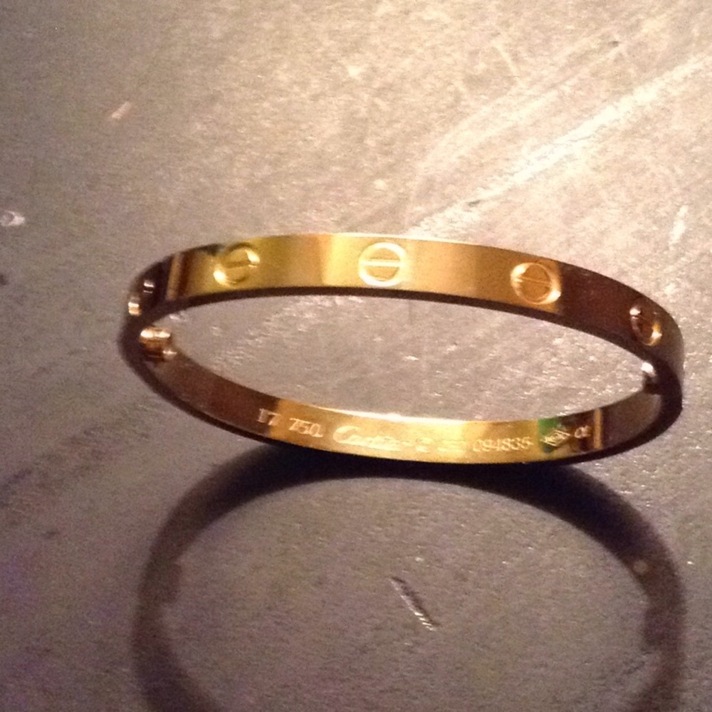 Beautiful screw on bracelet 18Kt 750